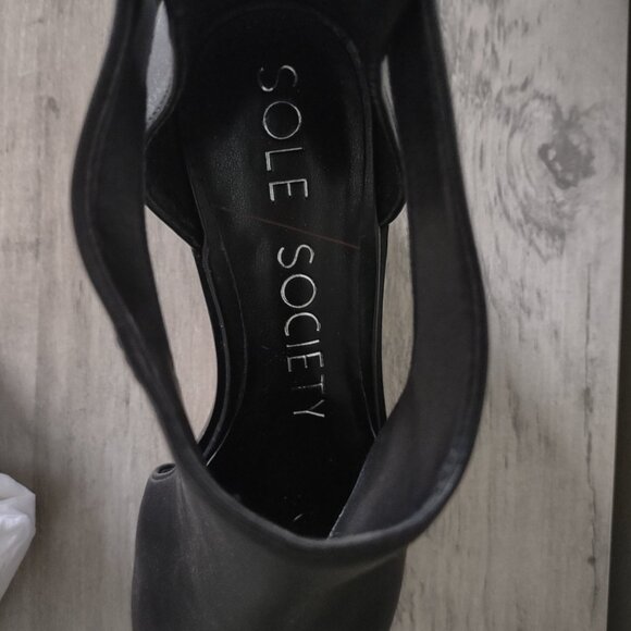 Sole Society - black leather ankle booties - shooties - cut out - new - size 8.5 - Picture 5 of 6